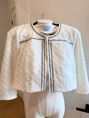 bebe White Quilted Cropped Jacket with Black Stitching